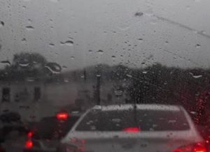 Vila Zelina-SP com a chuva da manhã desta terça-feira (26).jpg
