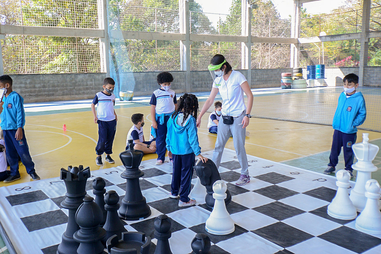 Blog Atividades Itinerantes: Xadrez na escola