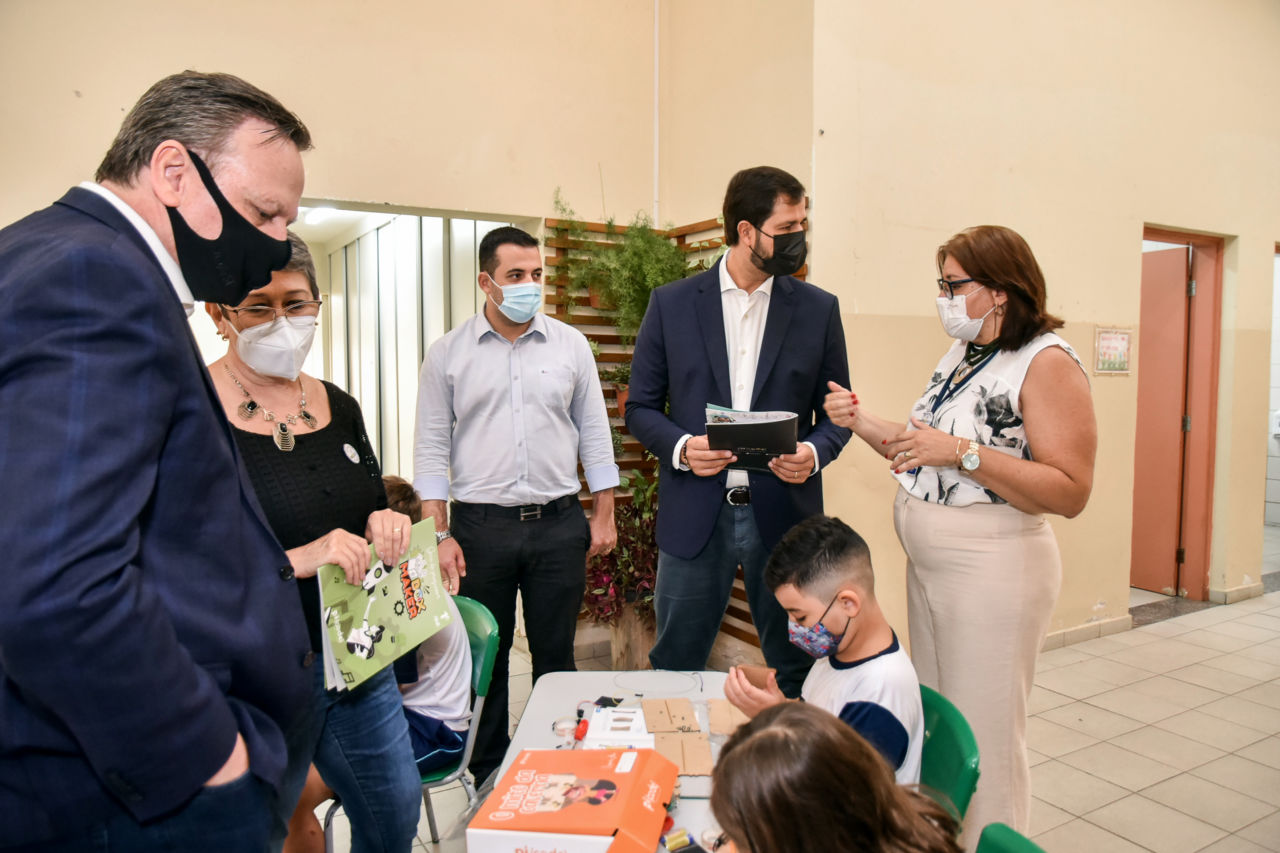 Na volta às aulas escolas ganham tecnologia com material maker e