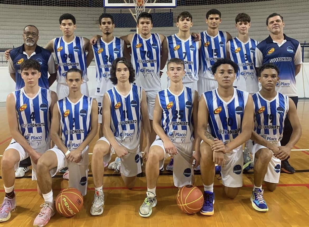 Vitória no Campeonato Estadual de Basquete